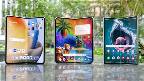 foldable vs rollable phone